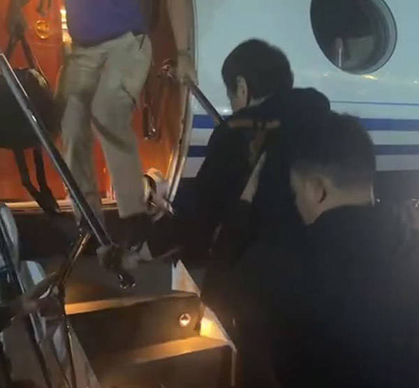 买球_杜特尔特将被包机带往海牙买球,女儿莎拉:这是公然侮辱菲律宾主权