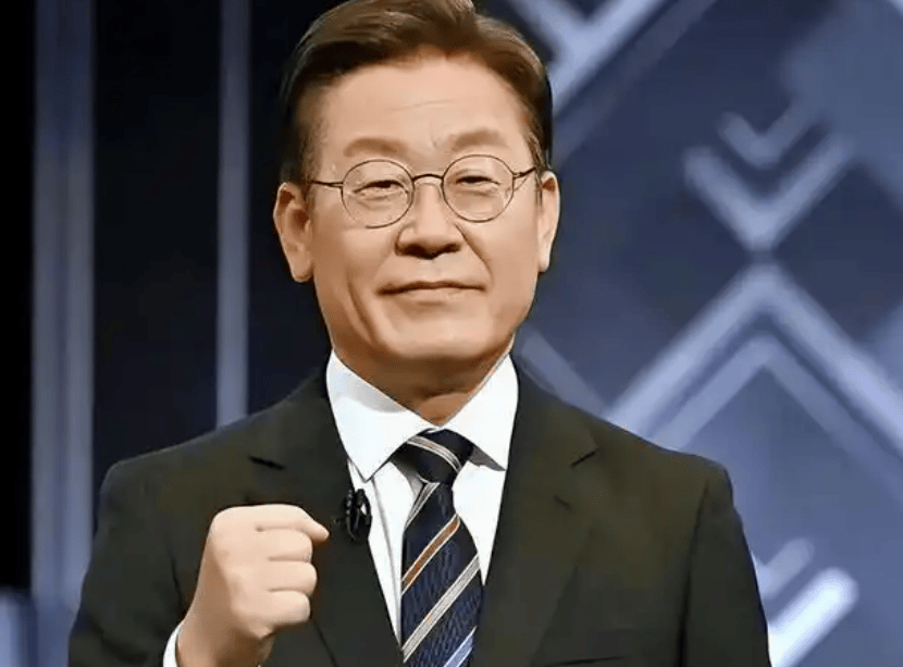 皇冠信用网怎么弄_尹锡悦落了个应得的结局皇冠信用网怎么弄，关键时刻，韩国终于等来“亲华总统”？