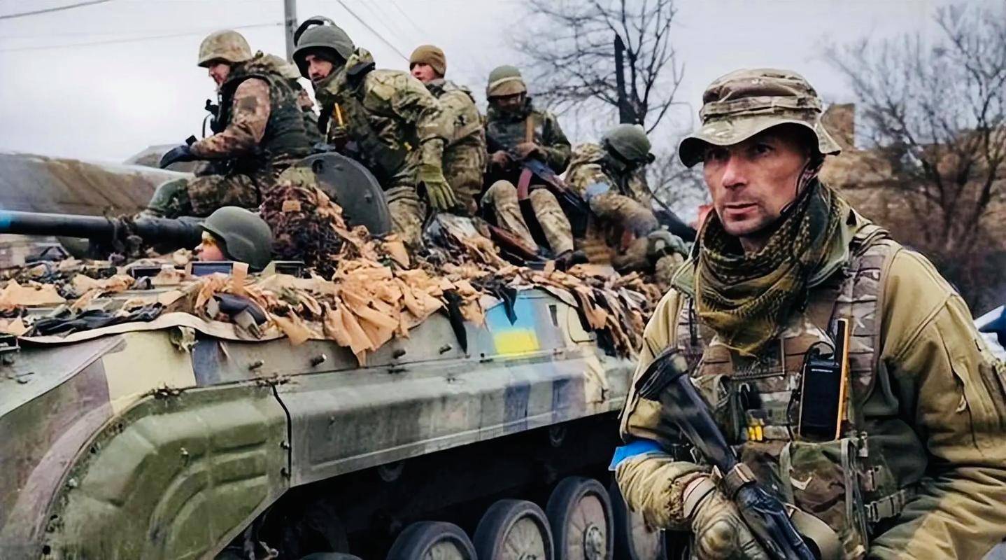 香港足球賽_泽连斯基孤立无援?普京步步为营香港足球賽,每日500米推进,西方军援为何缩水?