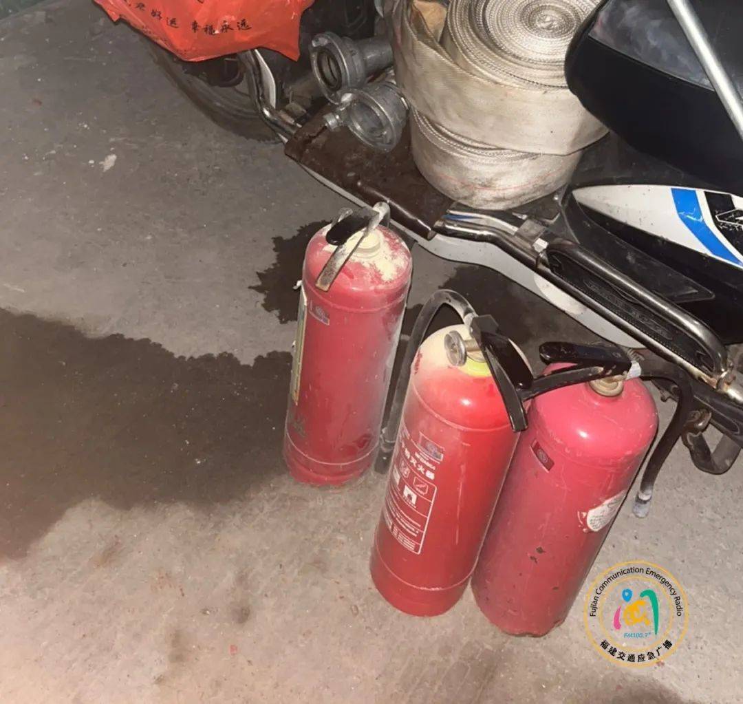 FIBA男篮世界杯U19_福州一小区发生火灾FIBA男篮世界杯U19,现场火势较大、浓烟滚滚!