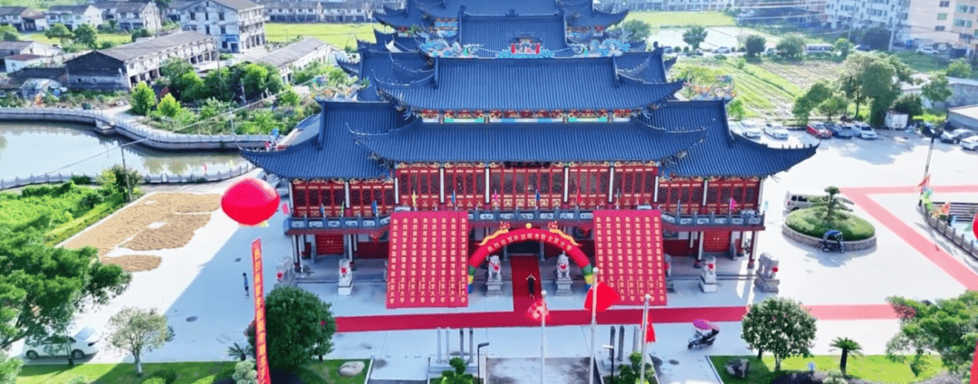 皇冠信用網登2代理_温州一李姓孩子考上北大皇冠信用網登2代理,当地在李氏宗祠大办仪式,还“惊动了宗族长老”,当地回应