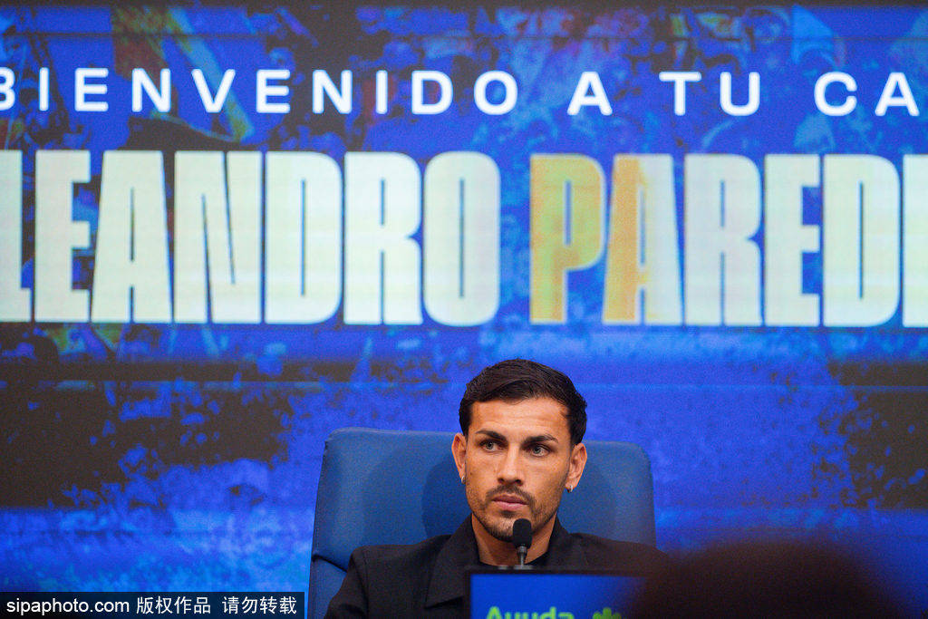 五大联赛足球_马赛再度报价本纳塞尔:AC米兰期望1000万欧元转会费背后的战术考量与市场动态