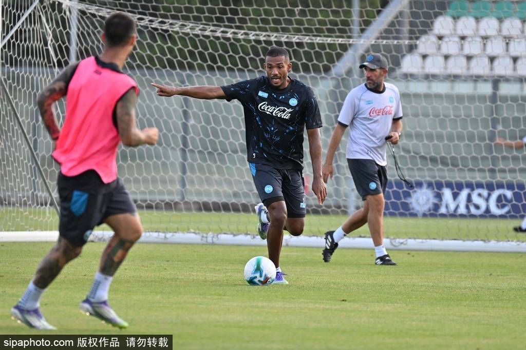  纳尔瓦vs卡勒威
_基耶利尼：布雷默状态回暖 纳尔瓦vs卡勒威
，穆阿尼加盟尤文的可能性探讨