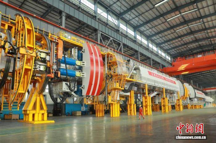 意大利甲组联赛_湖北宜昌：国产最大直径敞开式硬岩掘进机始发