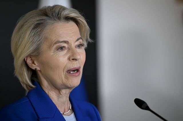 韩火鹰vs叁星狮_3500公里失守!趁普京不在韩火鹰vs叁星狮,特朗普做担保,数万欧洲联军将入乌