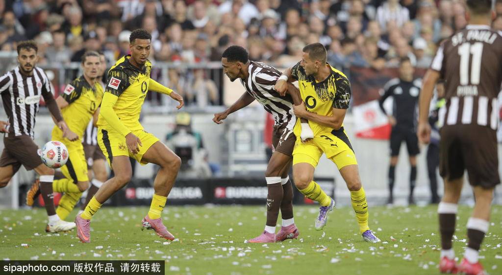 皇冠信用网代理_阿莱格里对米兰10号莱奥的严厉提醒:26岁不再年轻皇冠信用网代理,勤奋是唯一出路