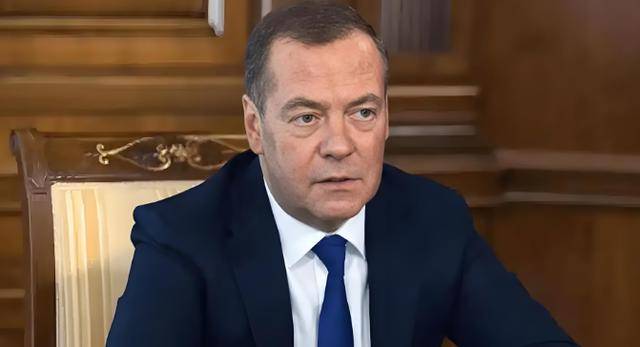 皇冠信用网开户
_乌克兰索要战斧皇冠信用网开户
，特朗普改口：得先问普京！俄方给中国提了个醒？