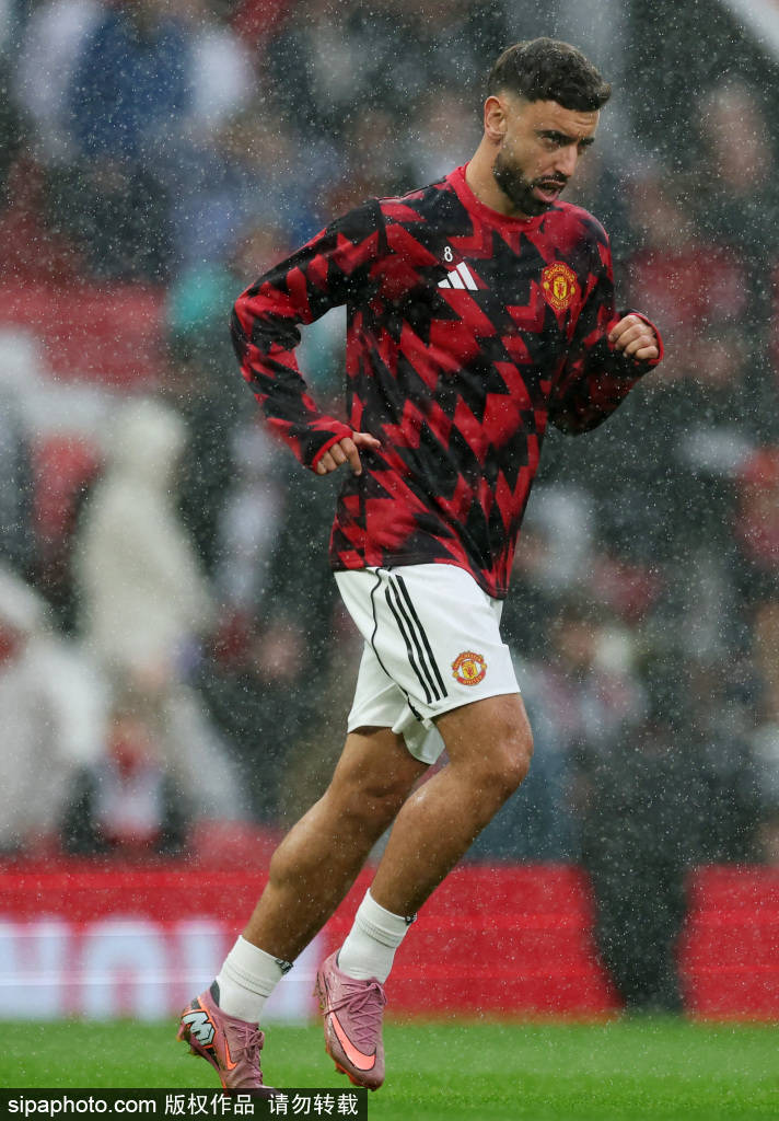 皇冠信用网如何注册
_阿玛德的精彩表现：1助攻2关键传球皇冠信用网如何注册
，曼联客战利物浦的战术分析与故事揭秘