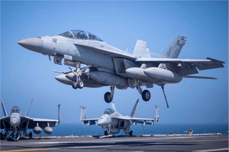 皇冠信用网
_突发坠机皇冠信用网
!打捞进行中......