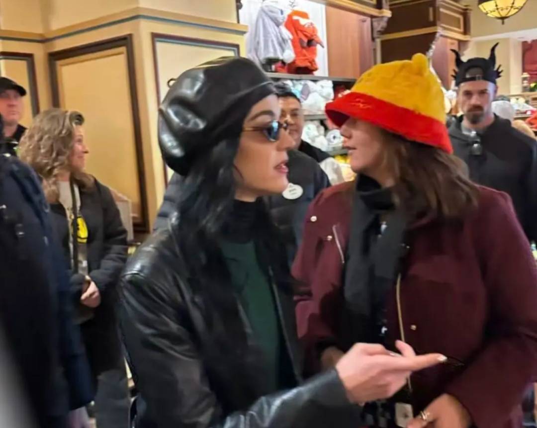 皇冠信用網怎么开通
_知名女歌手在上海迪士尼被偶遇皇冠信用網怎么开通
,见证求婚!“一时不知道谁更幸福”