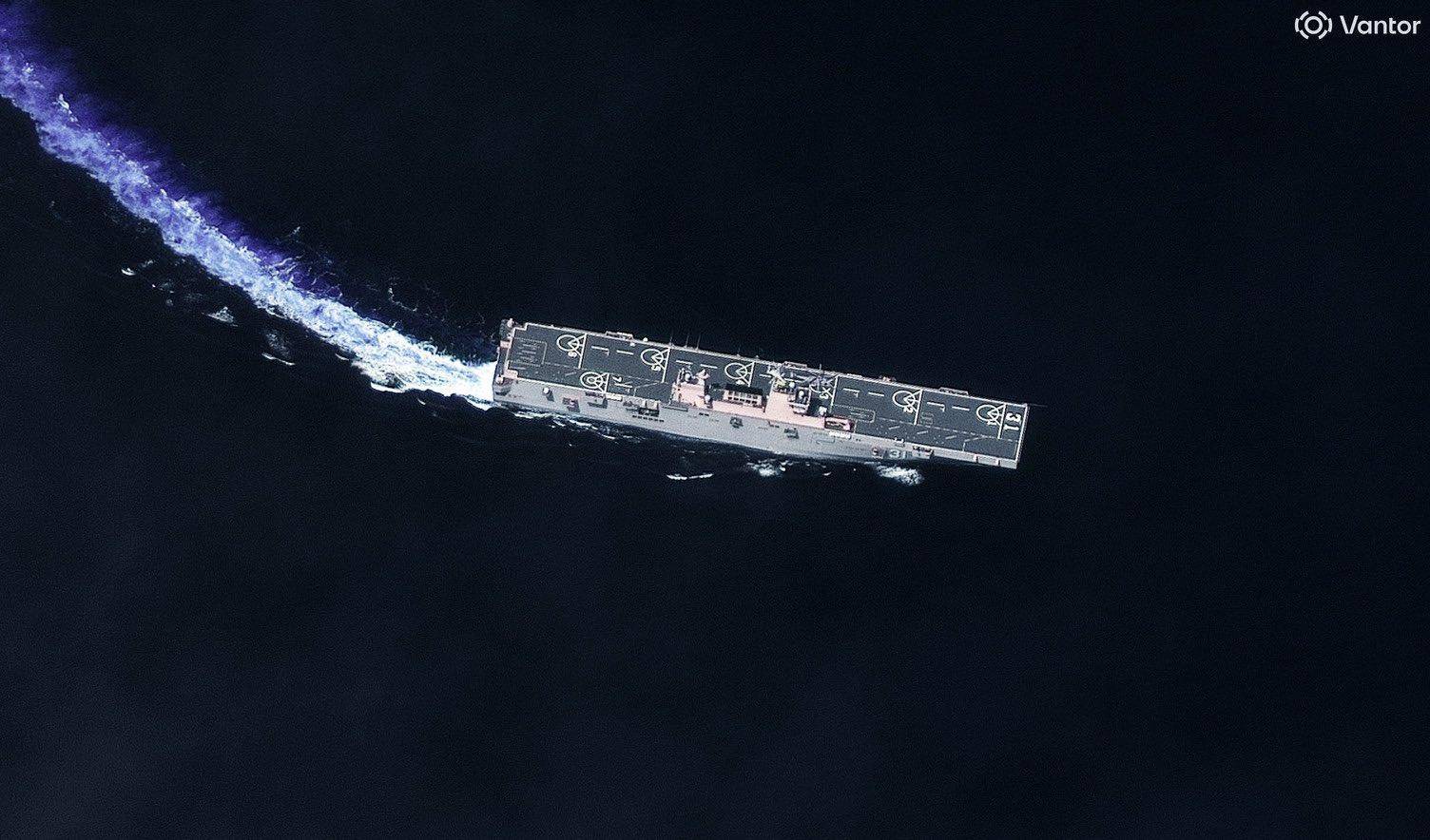 ‌法国世界杯足球
_直-20T都拍到了！美国卫星秀精度‌法国世界杯足球
，监视中国075舰，7万吨直奔澳洲