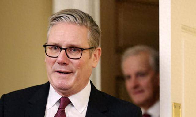 皇冠信用网在线注册
_中方第1击即王炸皇冠信用网在线注册
,英首相访华泡汤!英国宣布:从中国周边后撤