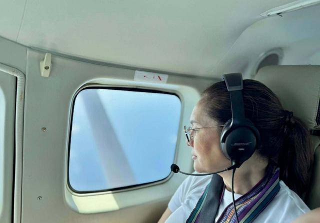 皇冠足球比分_菲律宾女议员硬闯中业岛皇冠足球比分，低空飞越敏感空域，结果下一刻表情就严肃了