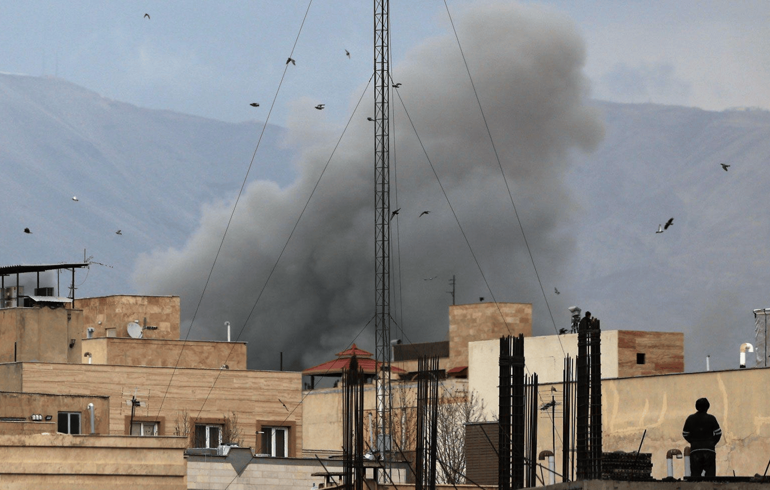 皇冠信用盘最高占成
_“灭国大轰炸”已开始:炸海水淡化厂皇冠信用盘最高占成
,炸油库,伊朗进入艰难时刻