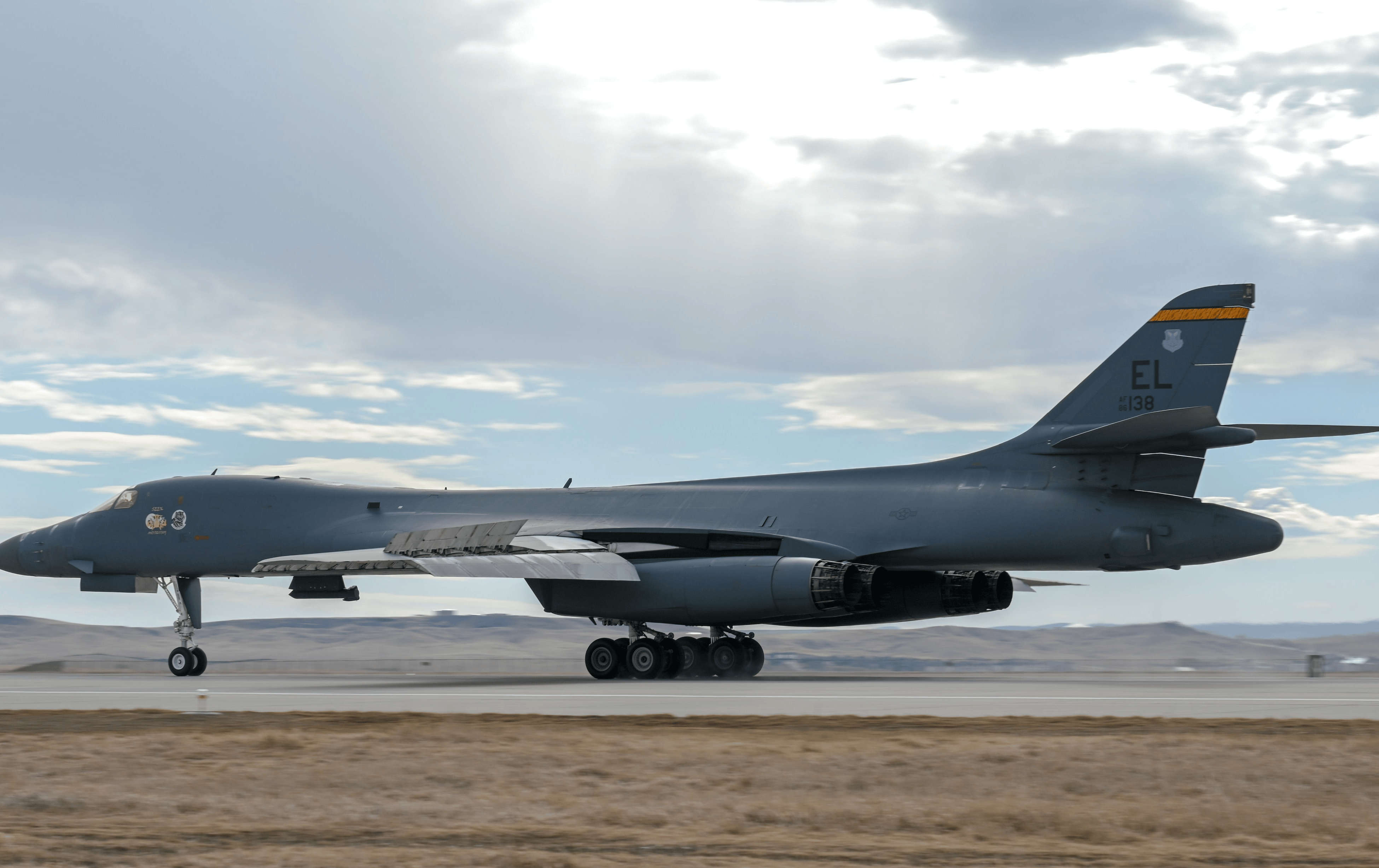 皇冠信用盘最高占成
_“灭国大轰炸”已开始:炸海水淡化厂皇冠信用盘最高占成
,炸油库,伊朗进入艰难时刻